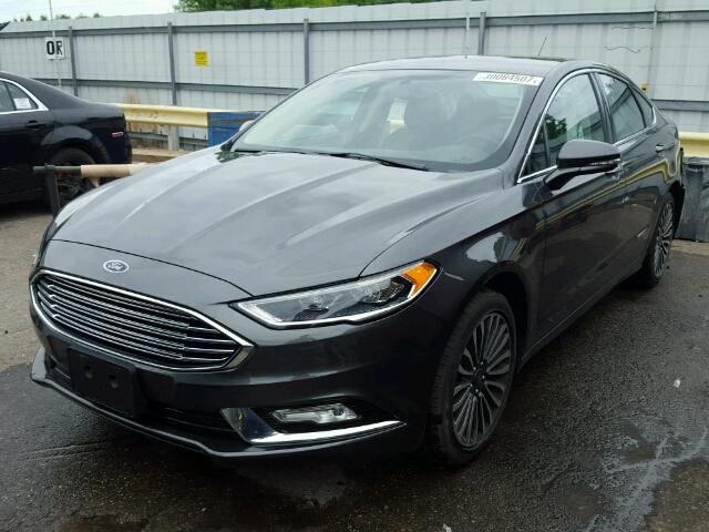 3FA6P0T92HR190157 - 2017 FORD FUSION SE GRAY photo 2