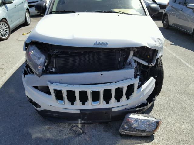 1C4NJCBA2ED800695 - 2014 JEEP COMPASS SP WHITE photo 9