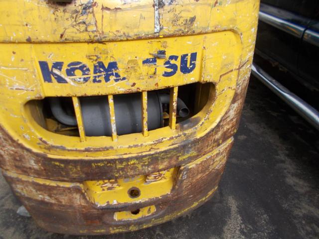 587845A - 2005 KMTS FORKLIFT UNKNOWN - NOT OK FOR INV. photo 10