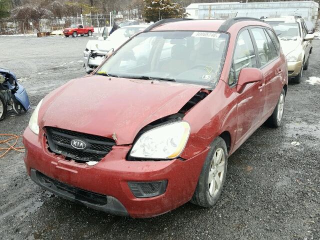 KNAFG526587184629 - 2008 KIA RONDO LX RED photo 2