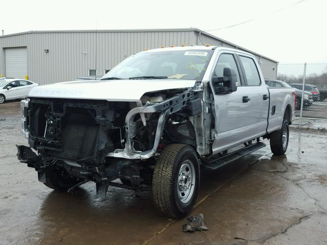 1FT8W3B69HED05323 - 2017 FORD F350 SUPER SILVER photo 2