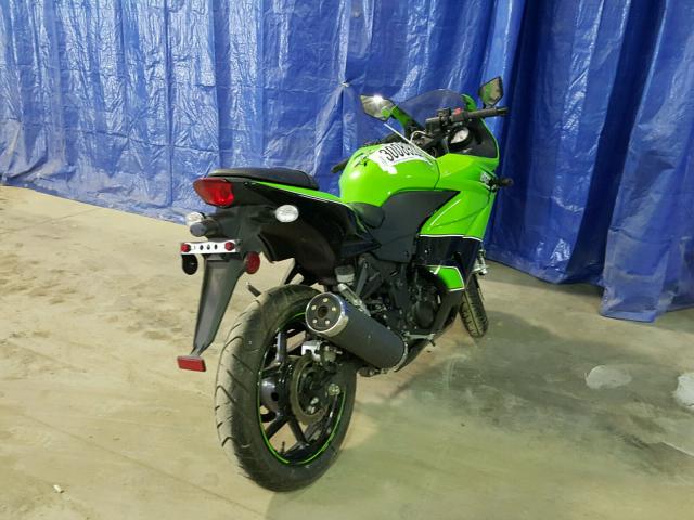 JKAEXMJ14BDA78239 - 2011 KAWASAKI EX250 J GREEN photo 4