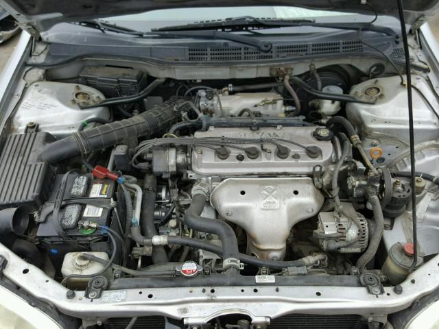 1HGCF86651A112084 - 2001 HONDA ACCORD VAL SILVER photo 7