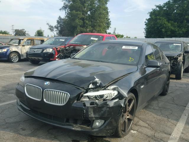 WBAFR9C59BC758994 - 2011 BMW 550 I BLACK photo 2