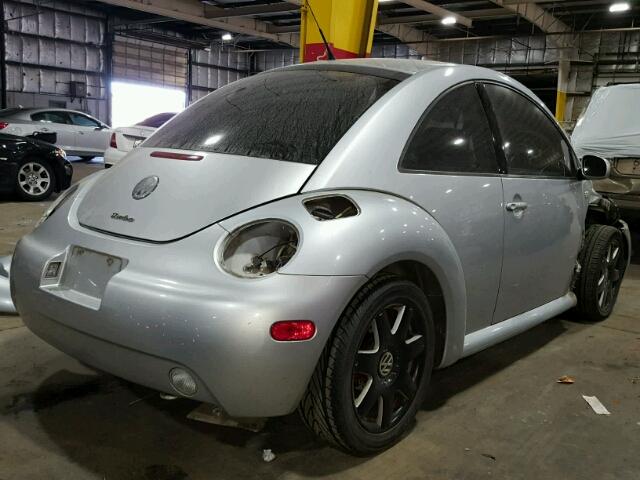 3VWDD21C13M426563 - 2003 VOLKSWAGEN NEW BEETLE 银色 照片 4
