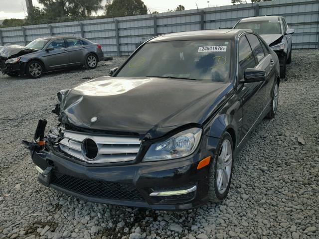 WDDGF4HB5CR211419 - 2012 MERCEDES-BENZ C 250 BLACK photo 2