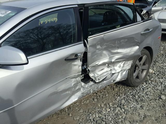 1G1ZC5EU2CF252642 - 2012 CHEVROLET MALIBU 1LT 银色 照片 9