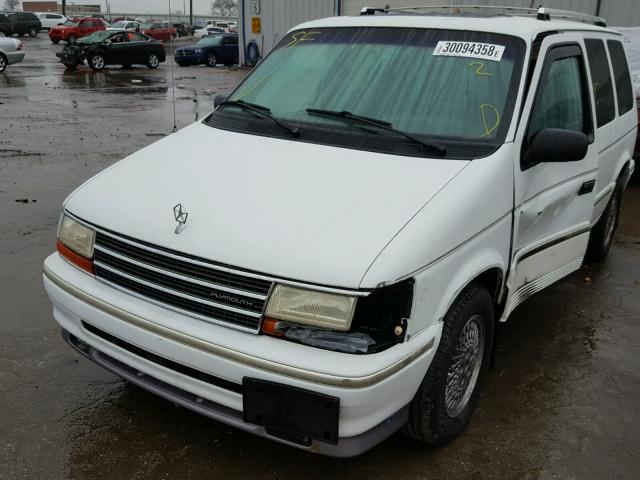 2P4GH55R0MR231287 - 1991 PLYMOUTH VOYAGER LE WHITE photo 2