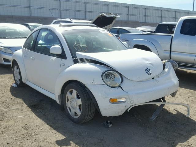 3VWCA21C2YM423831 - 2000 VOLKSWAGEN NEW BEETLE თეთრი ფოტო 1