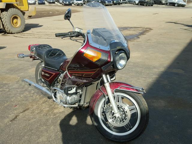 1HFSC0200CA216710 - 1982 HONDA GL1100 PURPLE photo 1