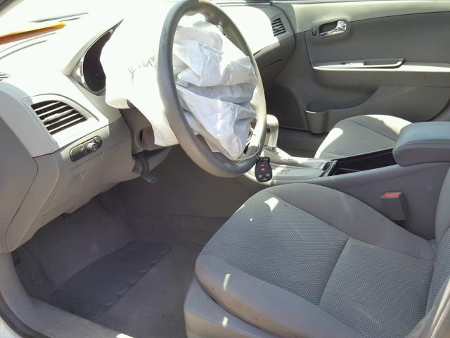 1G1ZC5E07CF298139 - 2012 CHEVROLET MALIBU 1LT 白色 照片 5