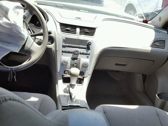 1G1ZC5E07CF298139 - 2012 CHEVROLET MALIBU 1LT 白色 照片 9