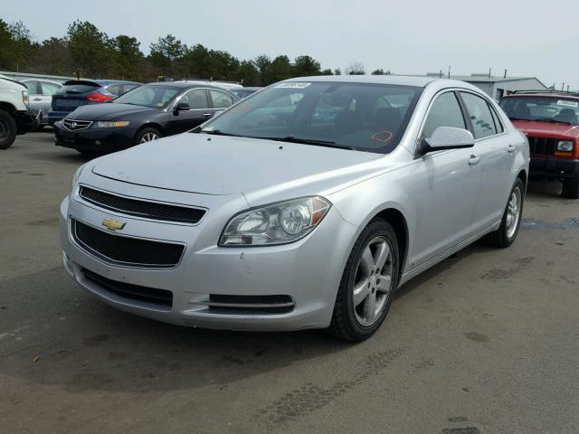 1G1ZJ577094245335 - 2009 CHEVROLET MALIBU 2LT SILVER photo 2