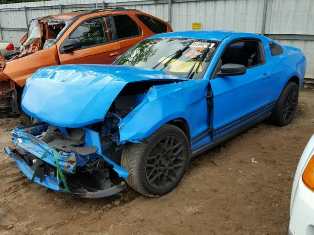 1ZVBP8AMXC5283905 - 2012 FORD MUSTANG BLUE photo 2