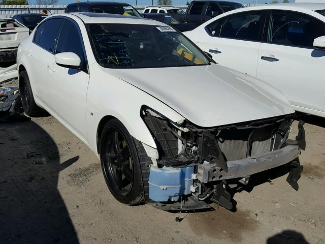 JN1CV6AP2FM501893 - 2015 INFINITI Q40 WHITE photo 1