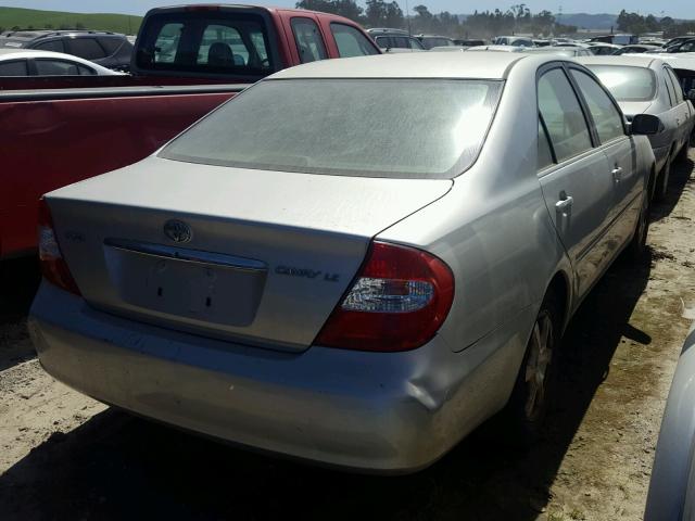 JTDBE32K320125099 - 2002 TOYOTA CAMRY LE SILVER photo 4