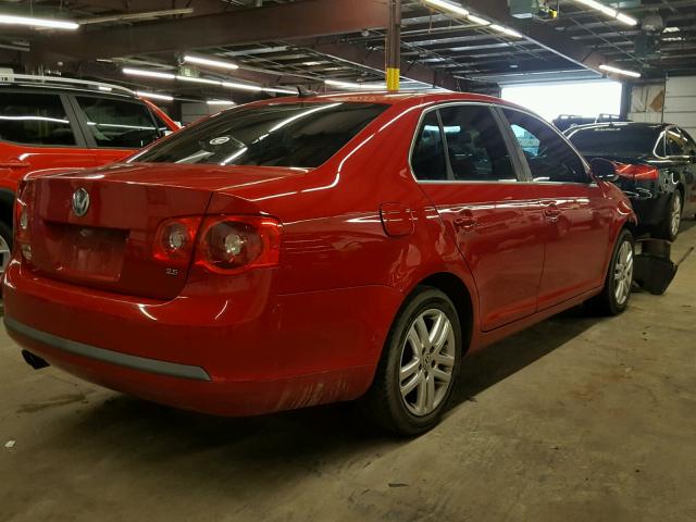 3VWSF71K77M022792 - 2007 VOLKSWAGEN JETTA 2.5 RED photo 4