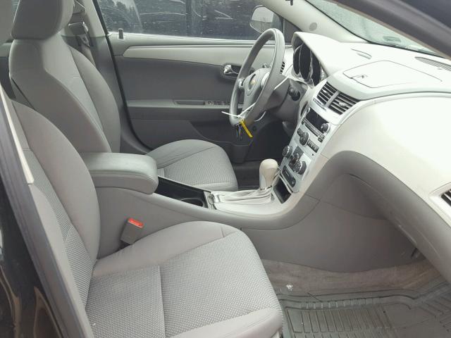 1G1ZB5E16BF383791 - 2011 CHEVROLET MALIBU LS შავი ფოტო 5