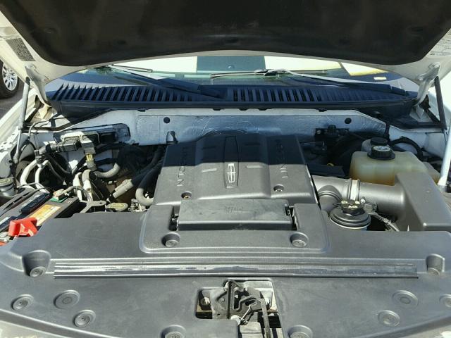 5LMFU27587LJ13109 - 2007 LINCOLN NAVIGATOR 白色 照片 7