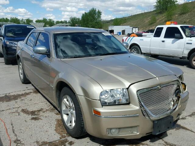 2C3KA53G06H308225 - 2006 CHRYSLER 300 TOURIN GOLD photo 1