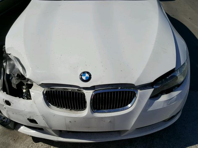 WBAWR33569P461584 - 2009 BMW 328 I SULE WHITE photo 7