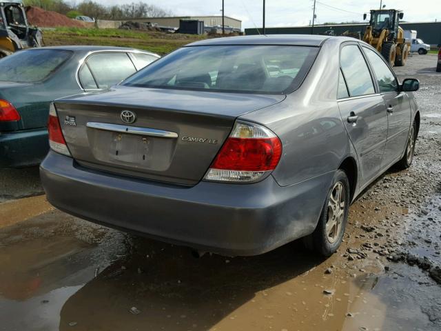 4T1BE32K35U540576 - 2005 TOYOTA CAMRY LE GRAY photo 4