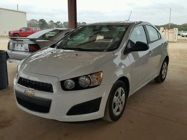 1G1JA5SH3F4133895 - 2015 CHEVROLET SONIC LS WHITE photo 2