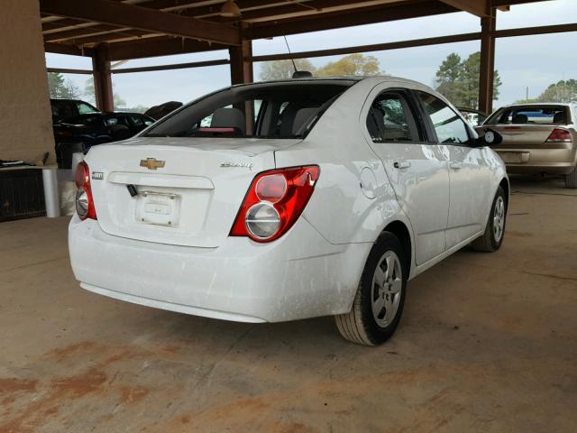 1G1JA5SH3F4133895 - 2015 CHEVROLET SONIC LS WHITE photo 4