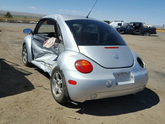 3VWBK31C65M409604 - 2005 VOLKSWAGEN NEW BEETLE SILVER photo 3