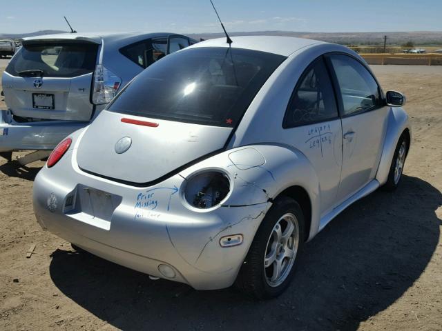 3VWBK31C65M409604 - 2005 VOLKSWAGEN NEW BEETLE 银色 照片 4