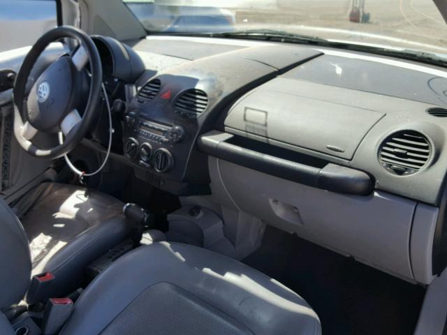 3VWBK31C65M409604 - 2005 VOLKSWAGEN NEW BEETLE 银色 照片 9