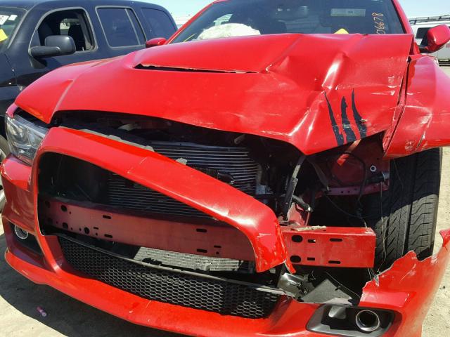 2C3CDXEJ2DH586752 - 2013 DODGE CHARGER SR RED photo 9