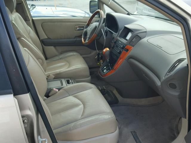 JTJGF10U420130255 - 2002 LEXUS RX 300 GOLD photo 5