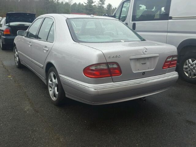 WDBJF70J72B460718 - 2002 MERCEDES-BENZ E 430 SILVER photo 3