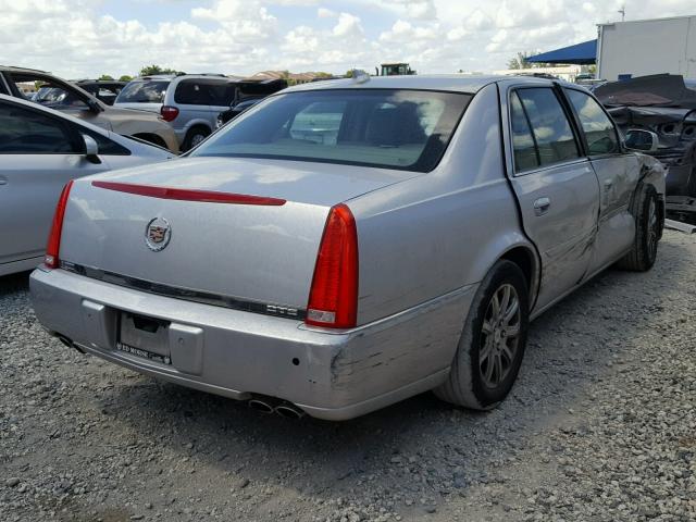 1G6KD57Y19U126821 - 2009 CADILLAC DTS SILVER photo 4