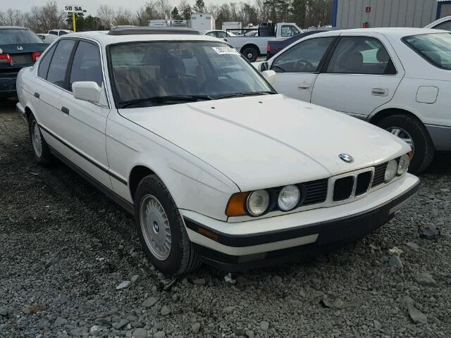 WBAHC1302LBC90147 - 1990 BMW 525 I WHITE photo 1