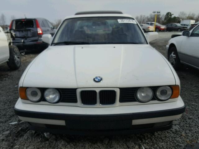 WBAHC1302LBC90147 - 1990 BMW 525 I WHITE photo 9