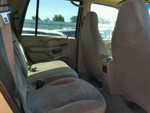 1FMRU18W1WLB84944 - 1998 FORD EXPEDITION GOLD photo 6