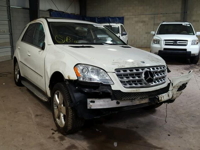 4JGBB8GB7AA575907 - 2010 MERCEDES-BENZ ML 350 4MA WHITE photo 1