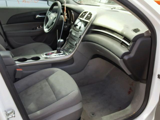 1G11B5SA7DF158607 - 2013 CHEVROLET MALIBU LS თეთრი ფოტო 5