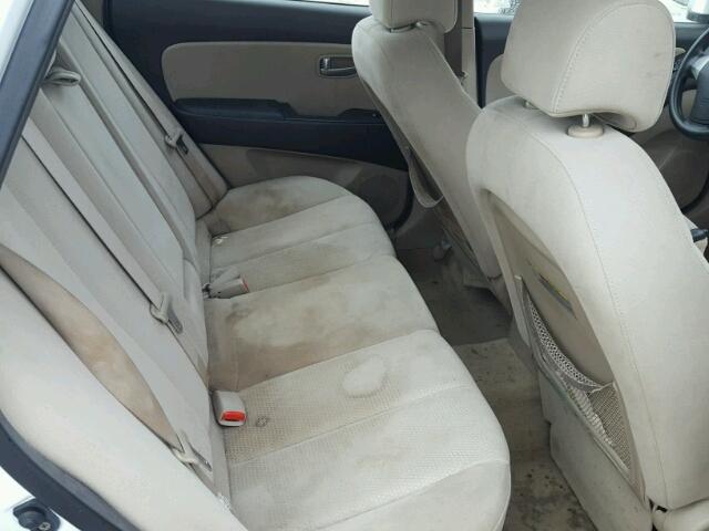 KMHDU46DX7U145598 - 2007 HYUNDAI ELANTRA GL WHITE photo 6