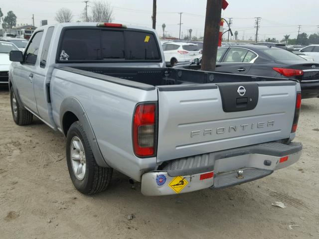 1N6DD26S12C309243 - 2002 NISSAN FRONTIER K SILVER photo 3