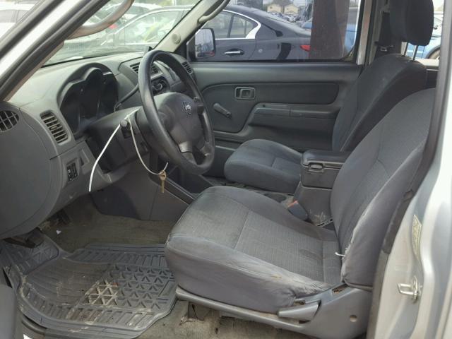 1N6DD26S12C309243 - 2002 NISSAN FRONTIER K SILVER photo 5