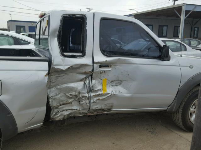 1N6DD26S12C309243 - 2002 NISSAN FRONTIER K SILVER photo 9