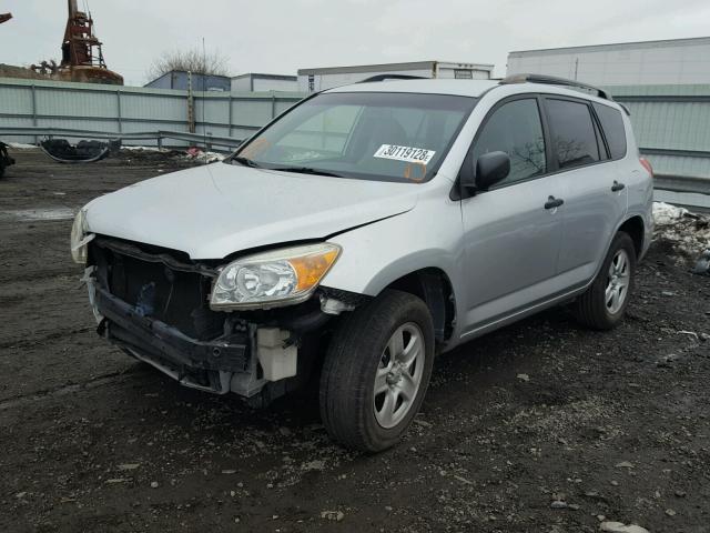 JTMZD33V685099409 - 2008 TOYOTA RAV4 SILVER photo 2