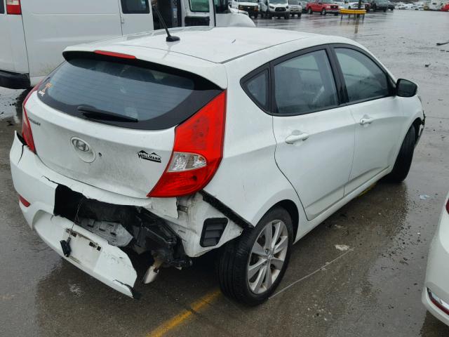 KMHCU5AE4DU087226 - 2013 HYUNDAI ACCENT GLS WHITE photo 4