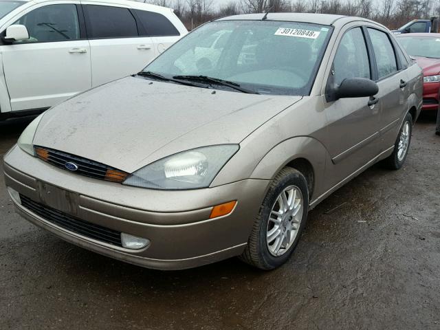 1FAFP34363W230080 - 2003 FORD FOCUS SE C GOLD photo 2