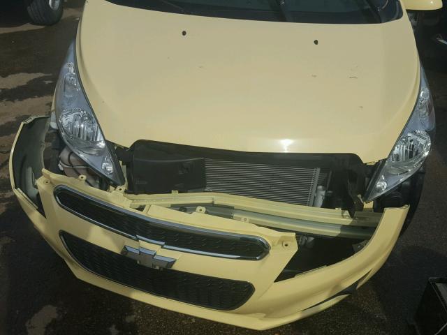 KL8CD6S90EC475968 - 2014 CHEVROLET SPARK 1LT YELLOW photo 9