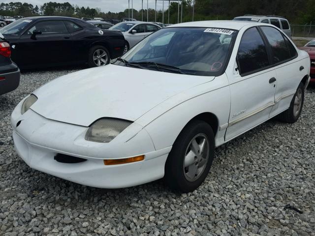 1G2JB5248W7547503 - 1998 PONTIAC SUNFIRE SE WHITE photo 2