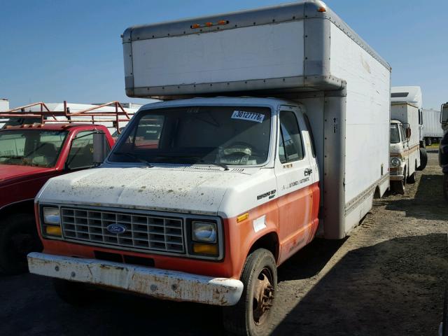 1FDKE37M5LHA88629 - 1990 FORD ECONOLINE WHITE photo 2